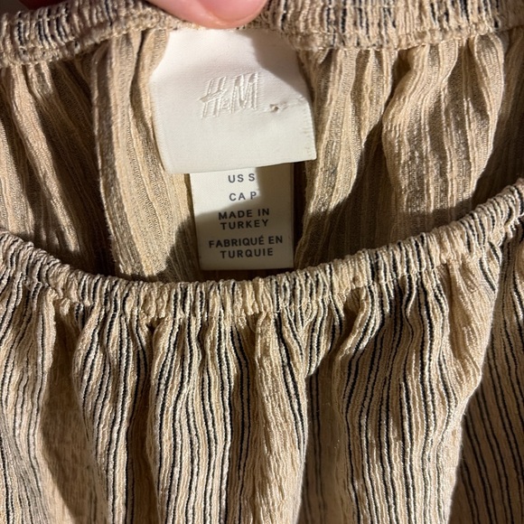 H&M Beige and Black Striped Off-Shoulder Puff Sleeve Top - Picture 2 of 4
